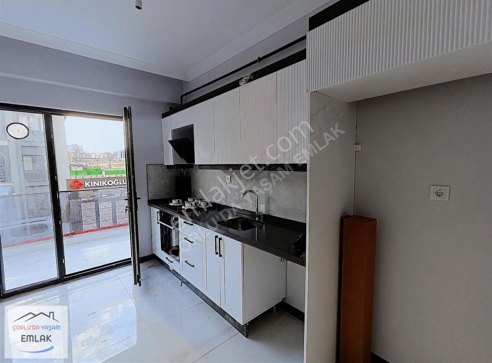 Hürriyet Mah.site İçerisinde Satılık Bahçe Katı Sıfır 2+1 Daire - Görsel 11