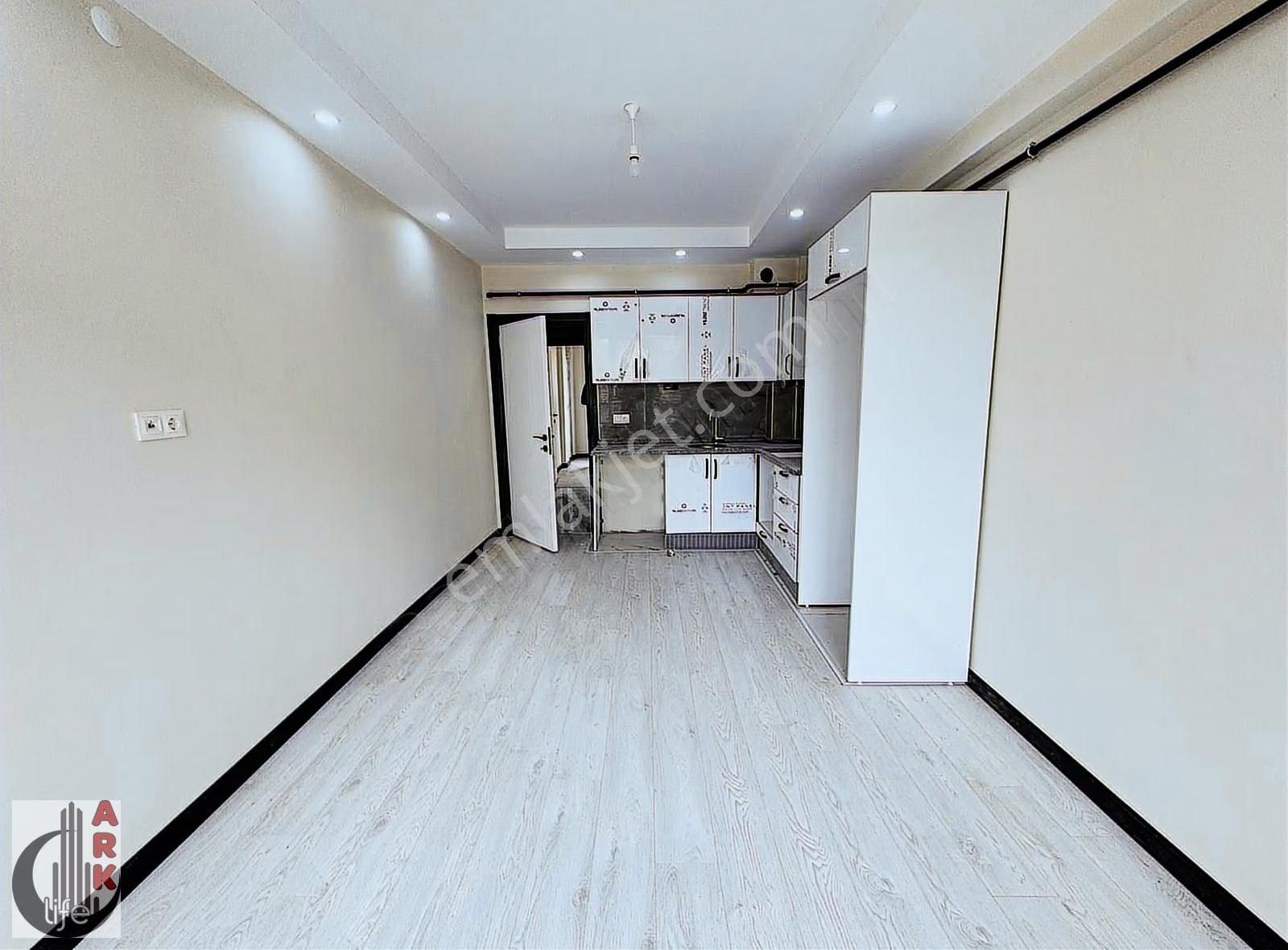 Ark Life'dan Çamlıca Mah.birlik Caddesi Yakını 50m² 1+1 Daire - Görsel 7