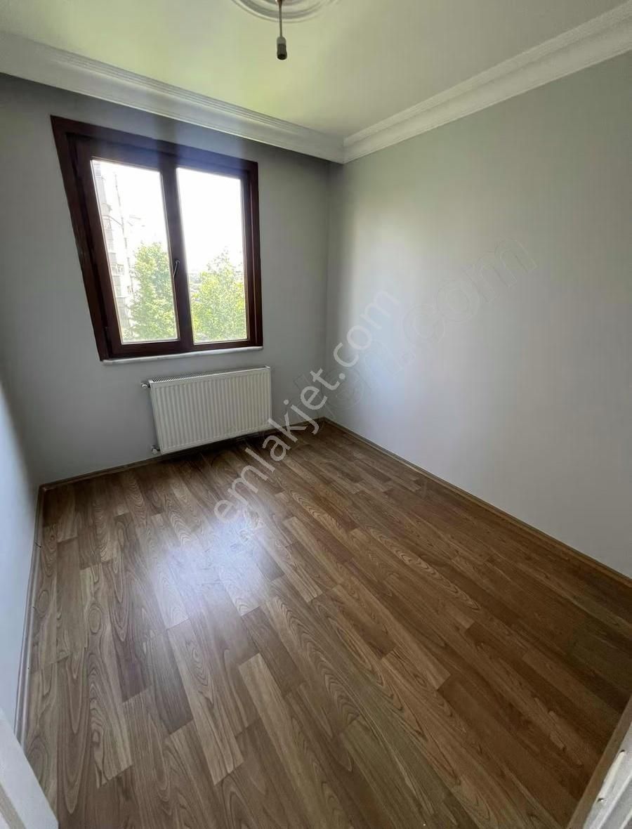 Ataşehir İçerenköy'de Site İçerisinde 2+1 Kiralık Arakat Daire - Görsel 3