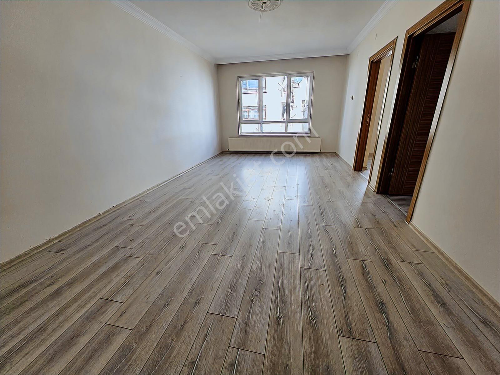 Ayvalı Caddesine 1 Bina Uzaklıkta Katta Yapılı 3+1 Daire - Görsel 3