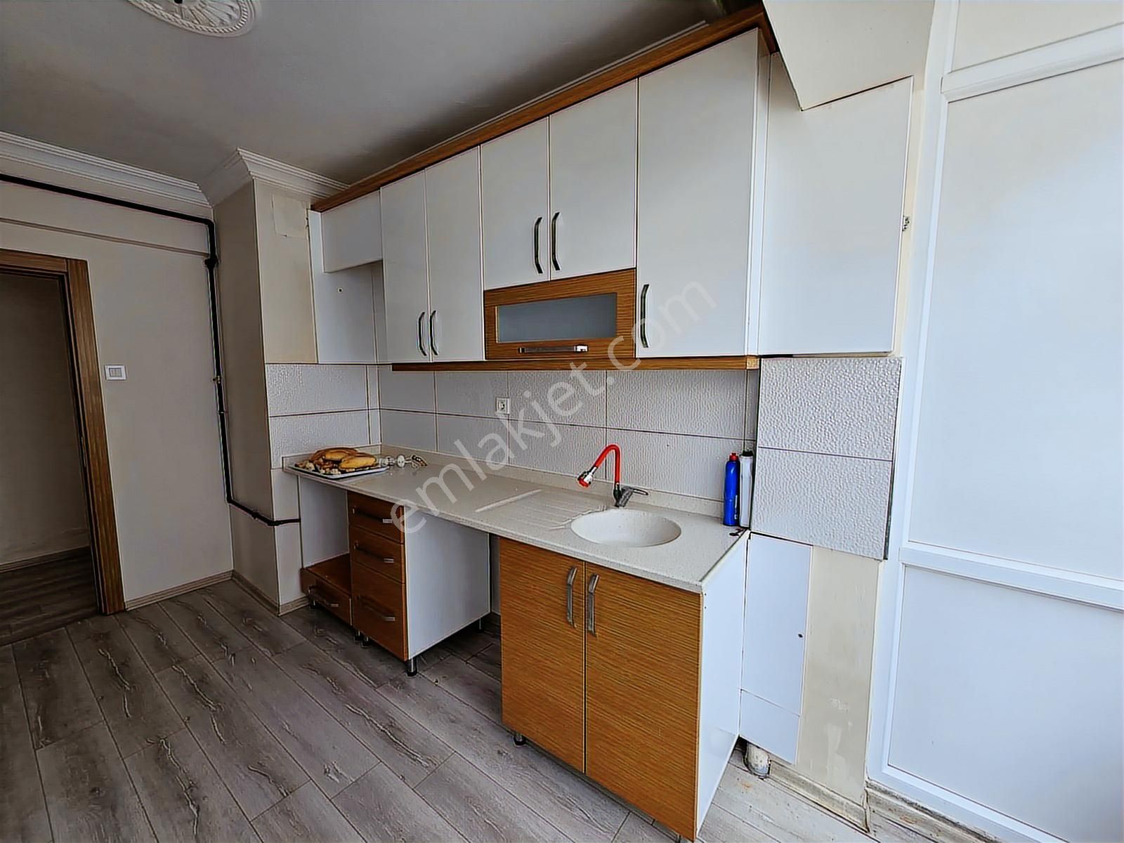 Ayvalı Caddesine 1 Bina Uzaklıkta Katta Yapılı 3+1 Daire - Görsel 17