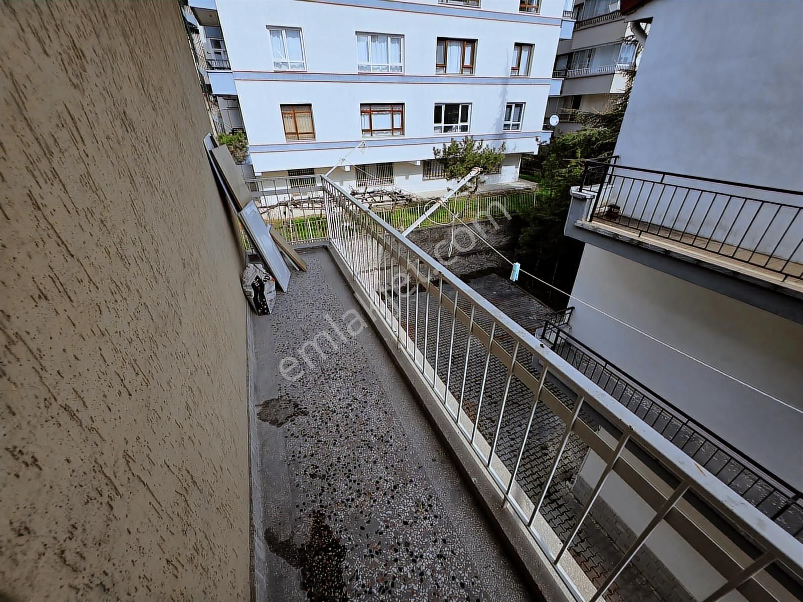 Ayvalı Caddesine 1 Bina Uzaklıkta Katta Yapılı 3+1 Daire - Görsel 2