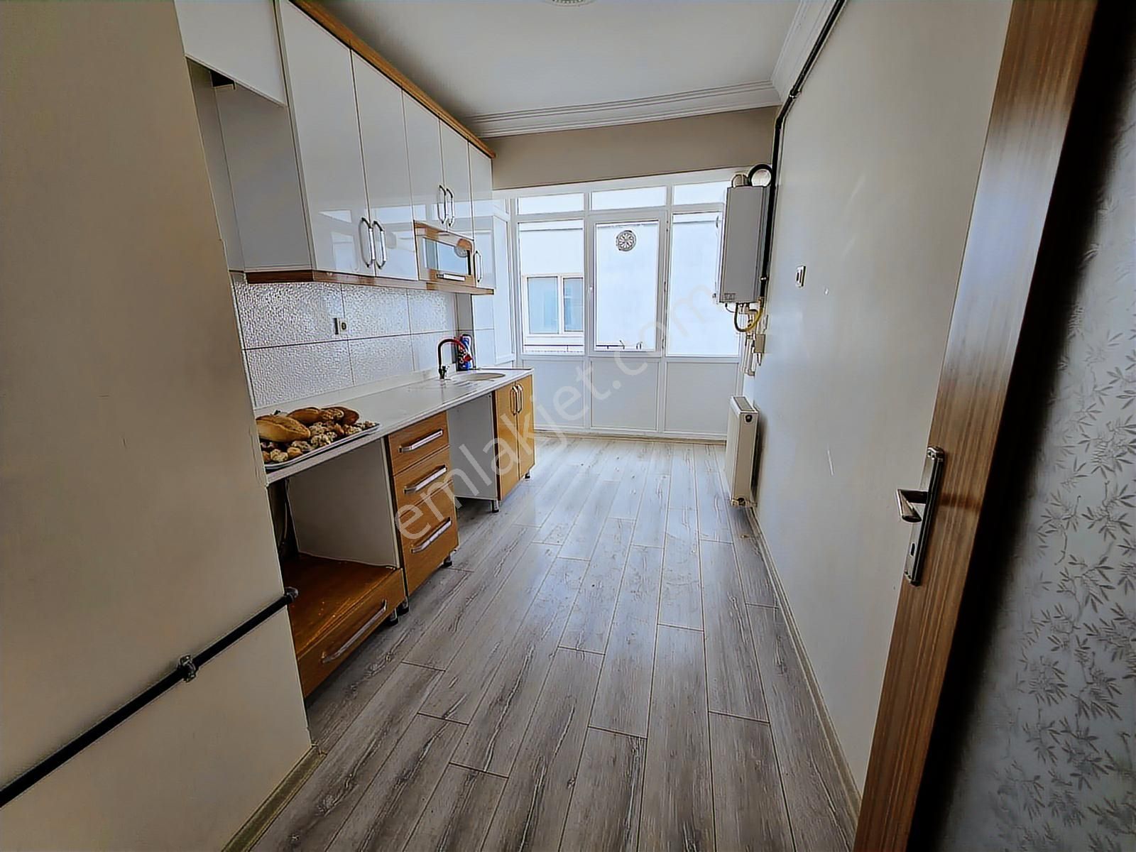 Ayvalı Caddesine 1 Bina Uzaklıkta Katta Yapılı 3+1 Daire - Görsel 11