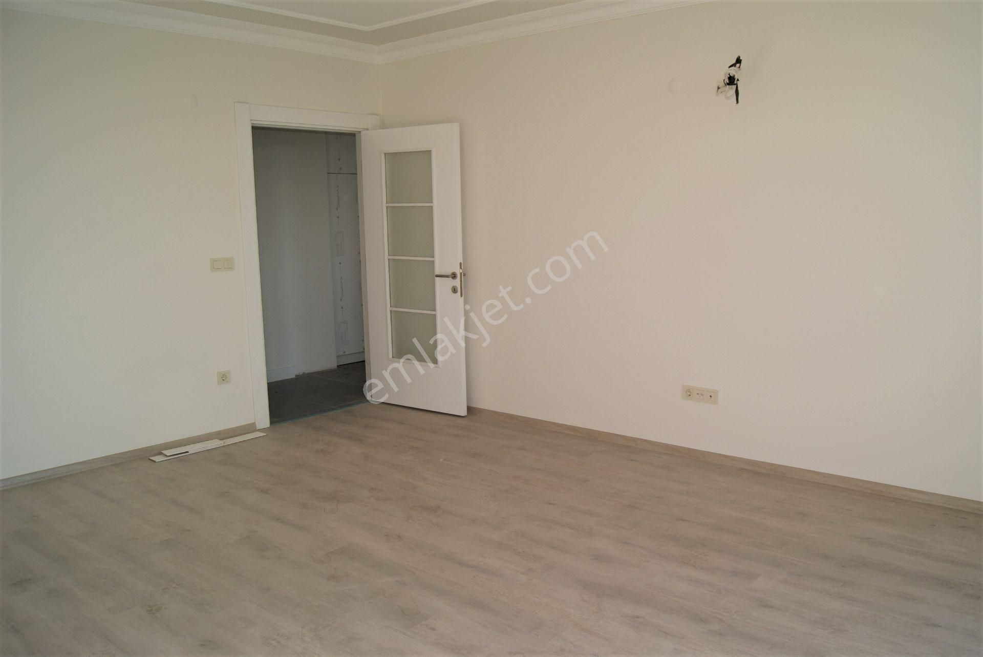 Ataşehir İnönü Mahallesi 19 Mayıs Cd Üzerinde Yeni Binada Sıfır 3+1 - Görsel 7