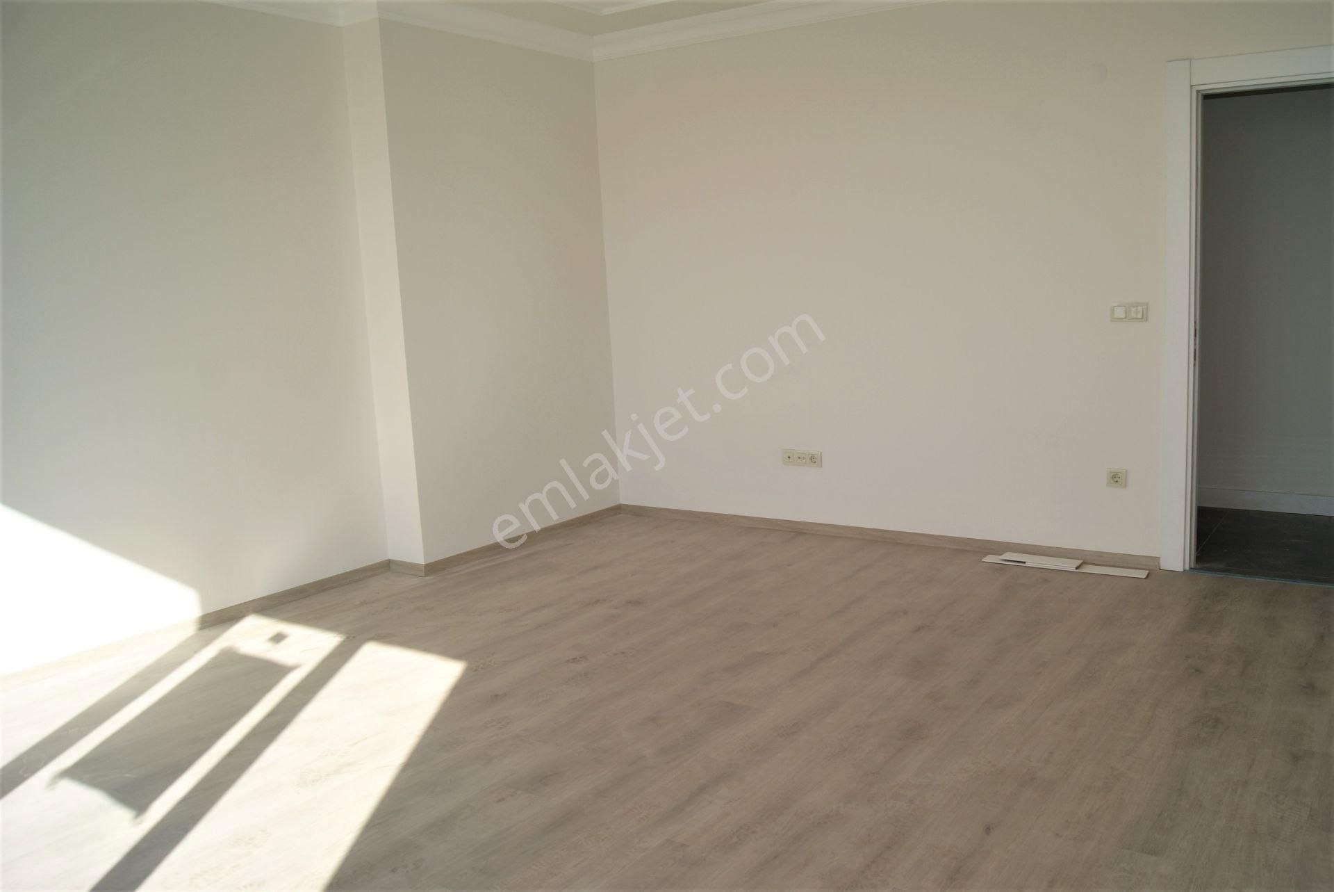 Ataşehir İnönü Mahallesi 19 Mayıs Cd Üzerinde Yeni Binada Sıfır 3+1 - Görsel 6