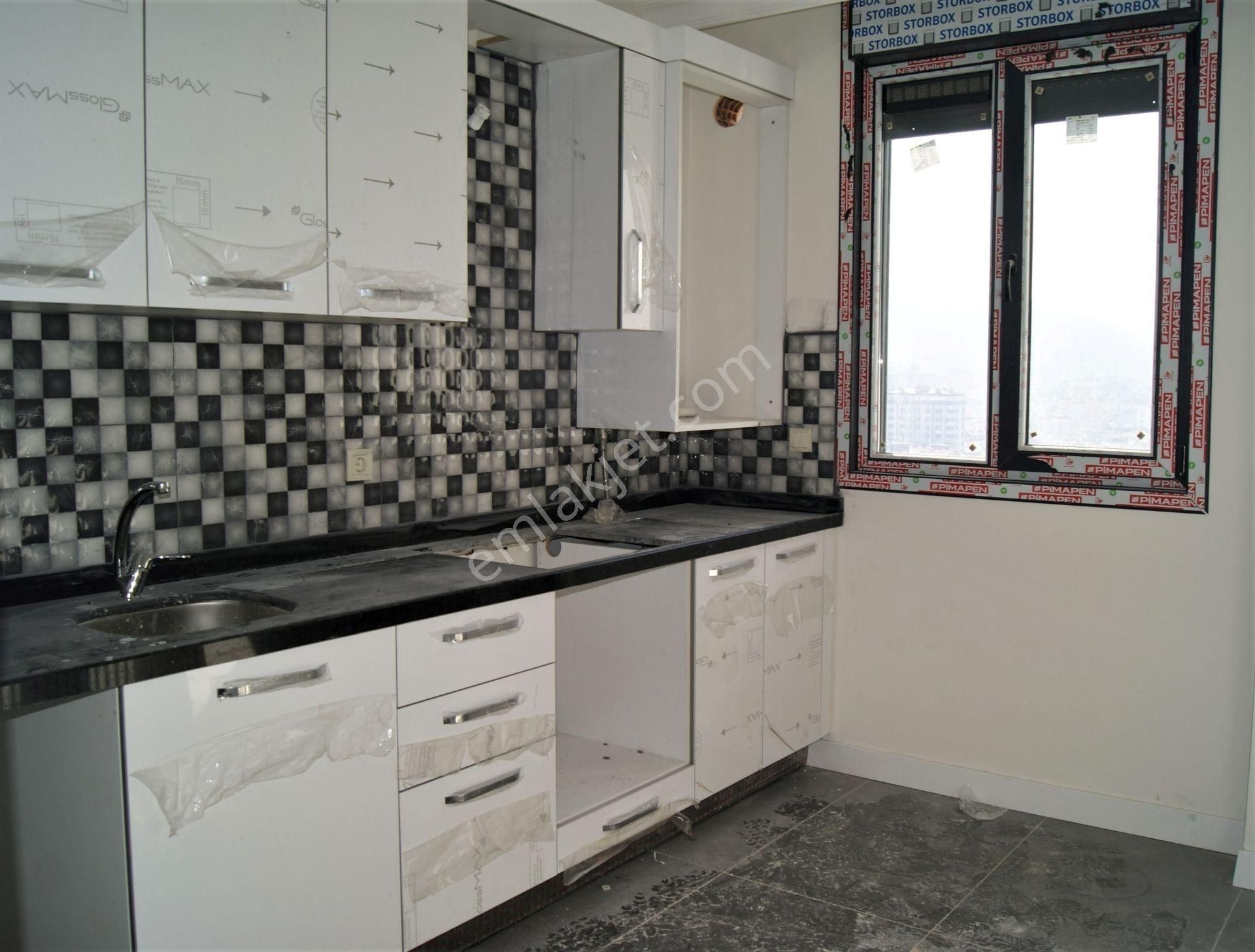 Ataşehir İnönü Mahallesi 19 Mayıs Cd Üzerinde Yeni Binada Sıfır 3+1 - Görsel 8