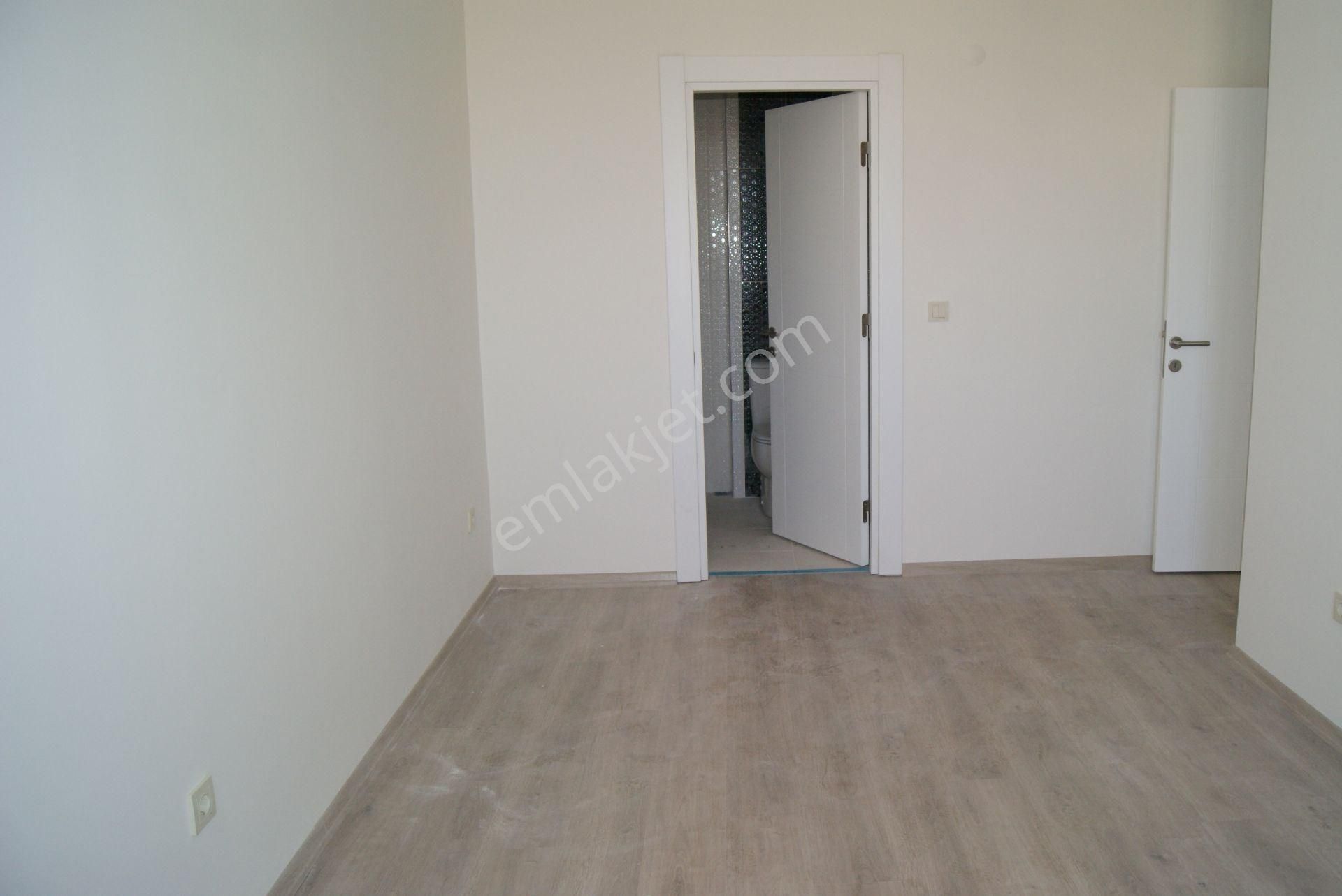 Ataşehir İnönü Mahallesi 19 Mayıs Cd Üzerinde Yeni Binada Sıfır 3+1 - Görsel 13