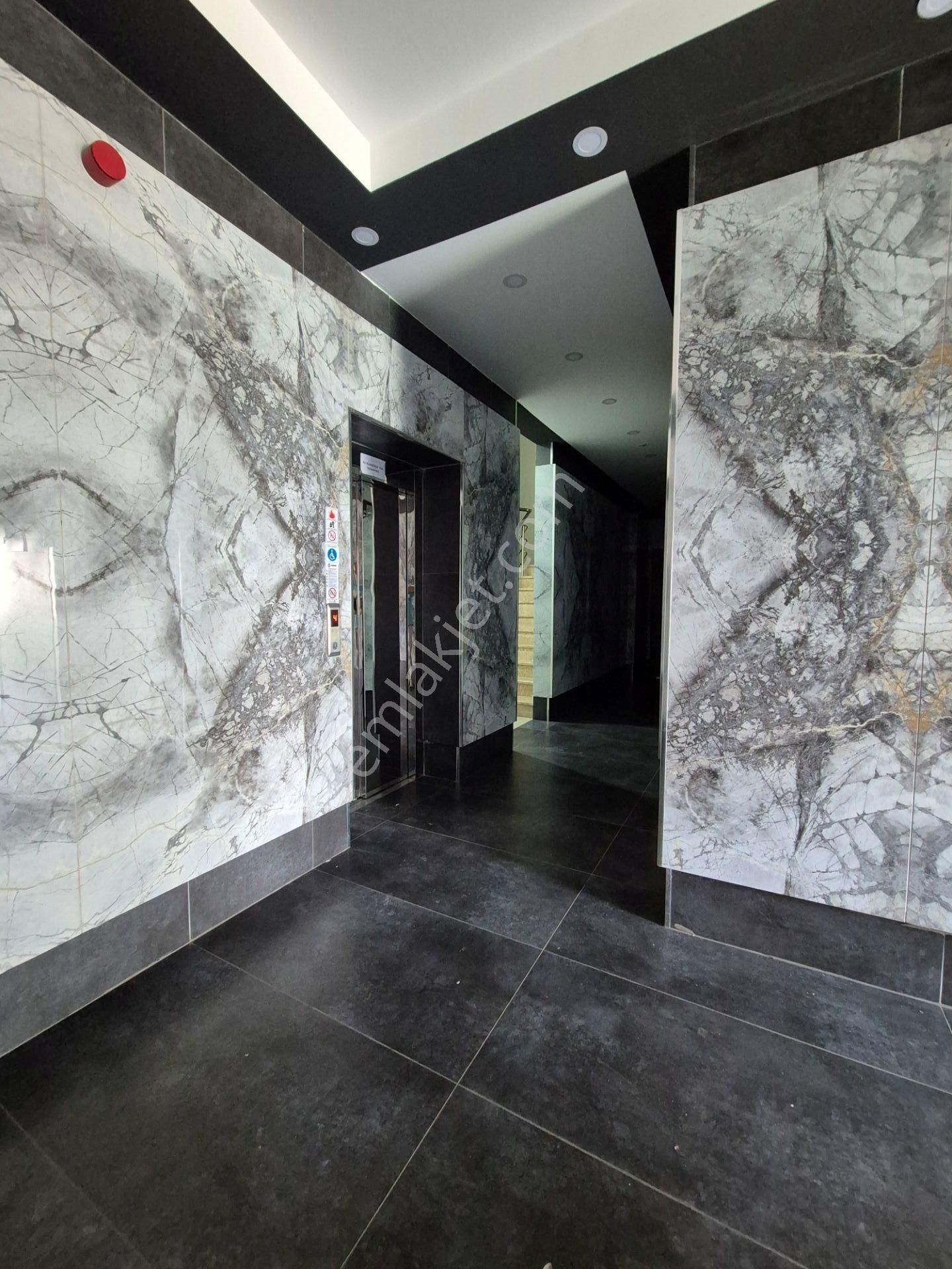 Ataşehir İnönü Mahallesi 19 Mayıs Cd Üzerinde Yeni Binada Sıfır 3+1 - Görsel 34