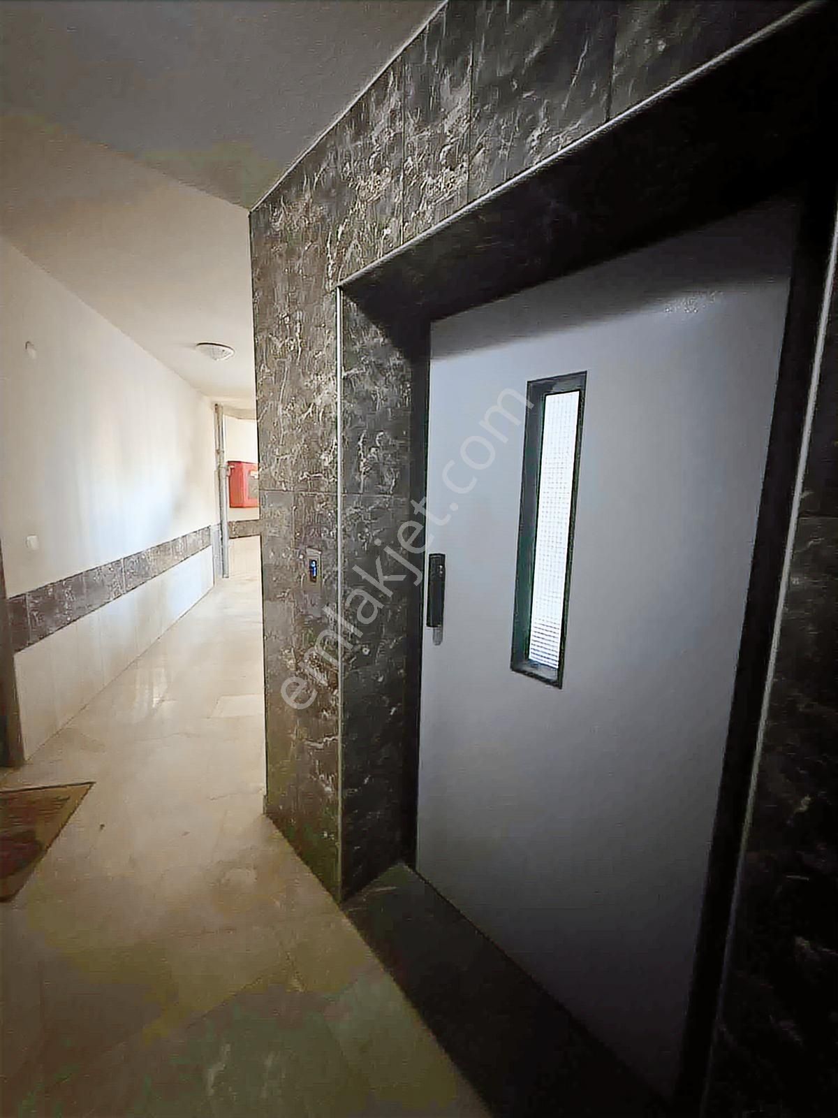 Lüks Sitede, Havuz Manzaralı 90 M² 2+1 Kaçırılmayacak Fırsat! - Görsel 33