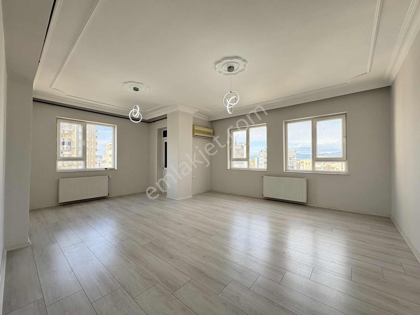 Meydankavağı'nda Medstar Karşısı Katta 4+1 Geniş Satılık Daire - Görsel 31