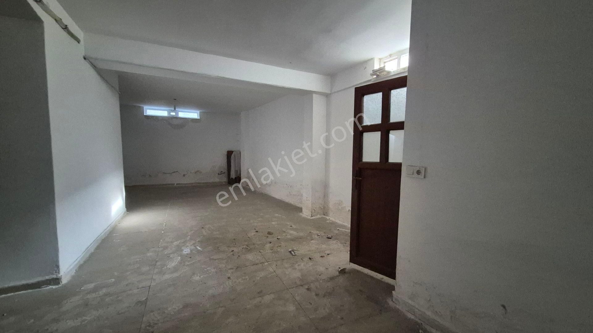 Arnavutköy Haraççı’da 369m² Kiralık Dükkan - Görsel 15