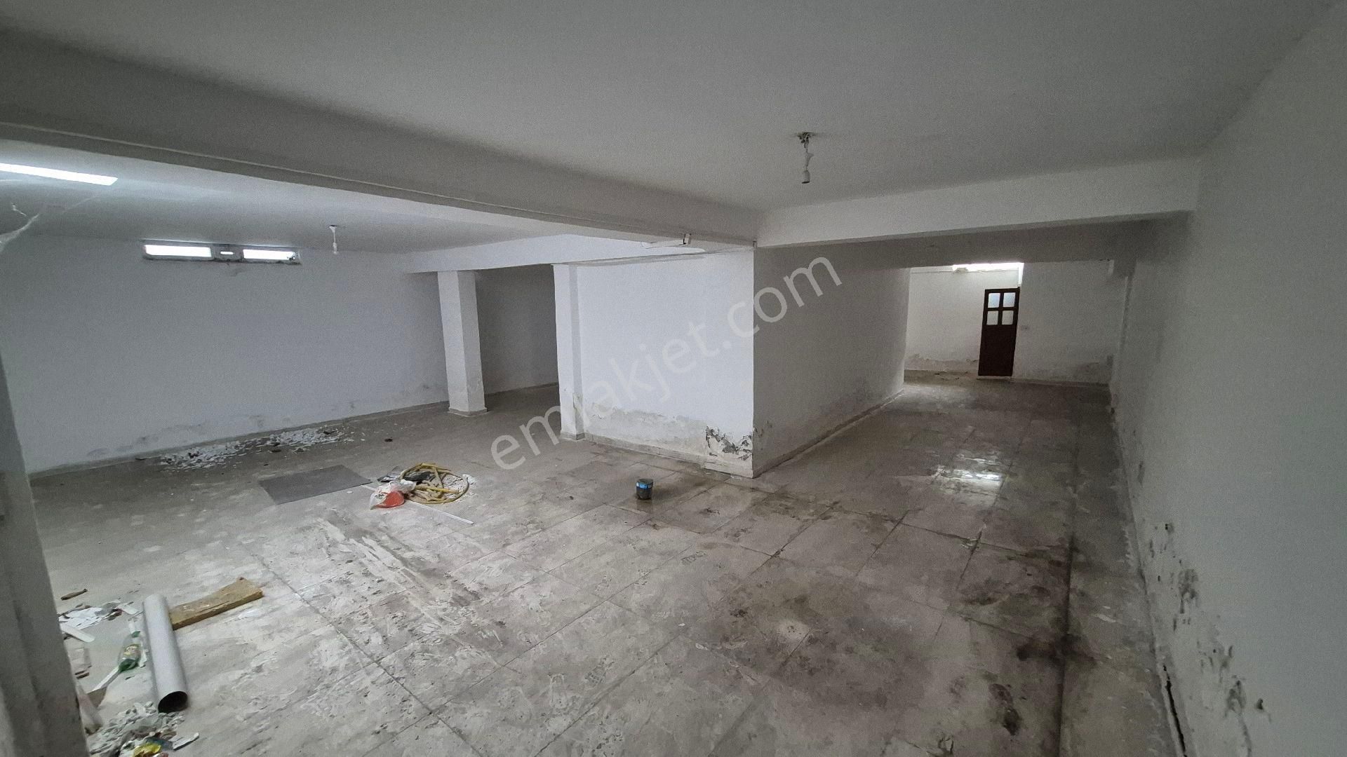 Arnavutköy Haraççı’da 369m² Kiralık Dükkan - Görsel 18