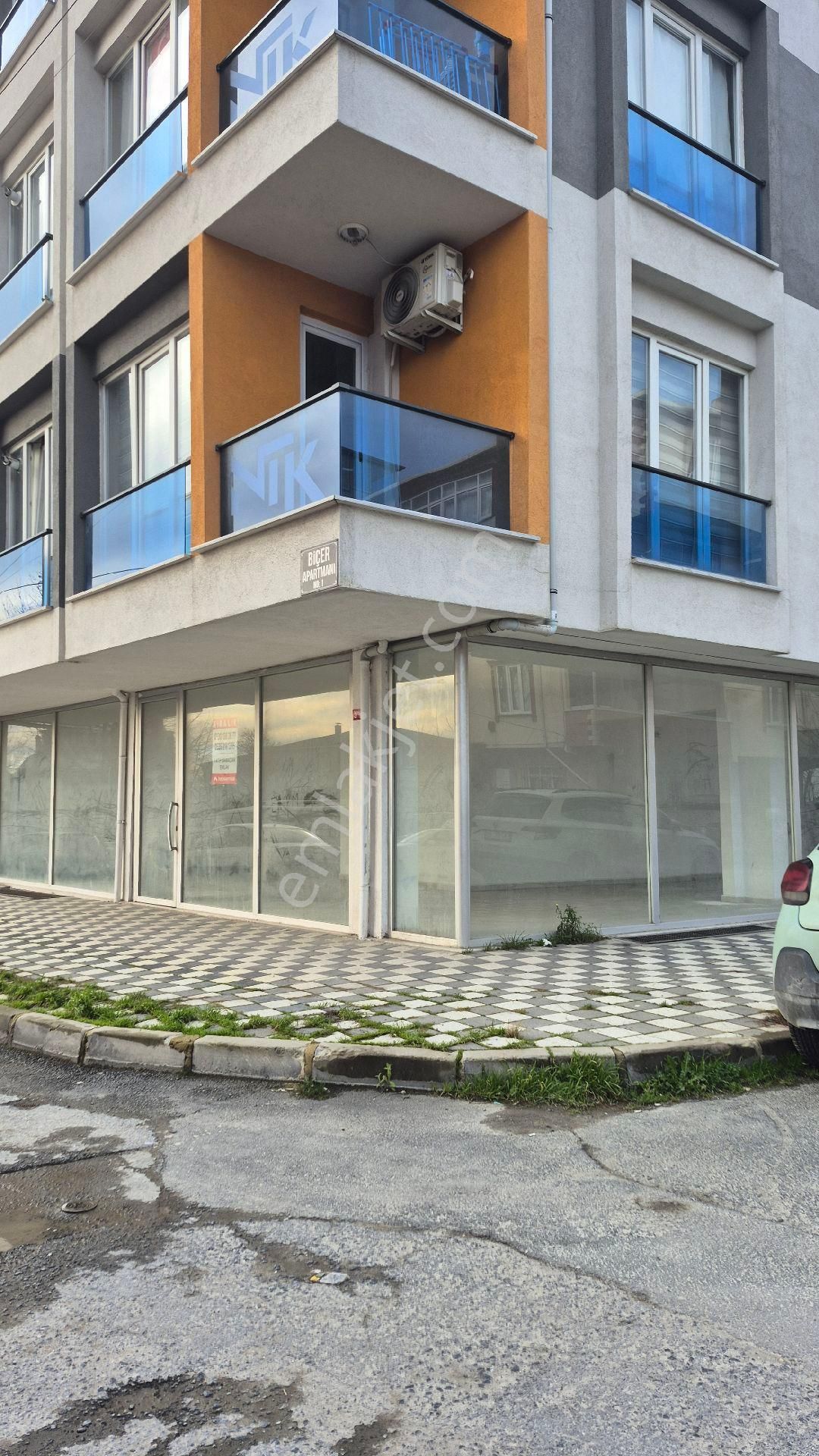 Arnavutköy Haraççı’da 369m² Kiralık Dükkan - Görsel 20