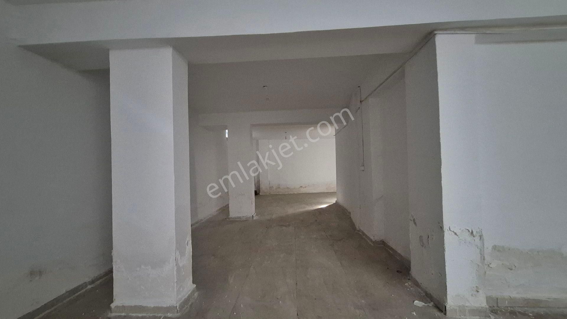 Arnavutköy Haraççı’da 369m² Kiralık Dükkan - Görsel 13