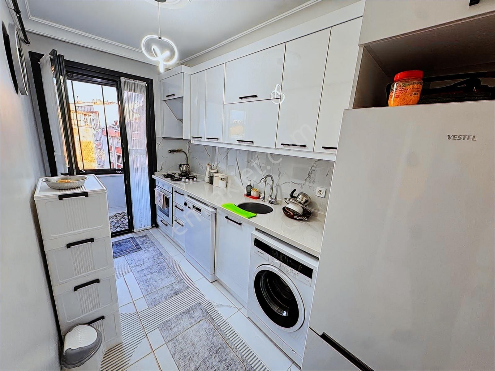 Üç Kardeşler'den Sultançiftliği Mah 2+1 90m² Satılık Lüx 4.kat - Görsel 10