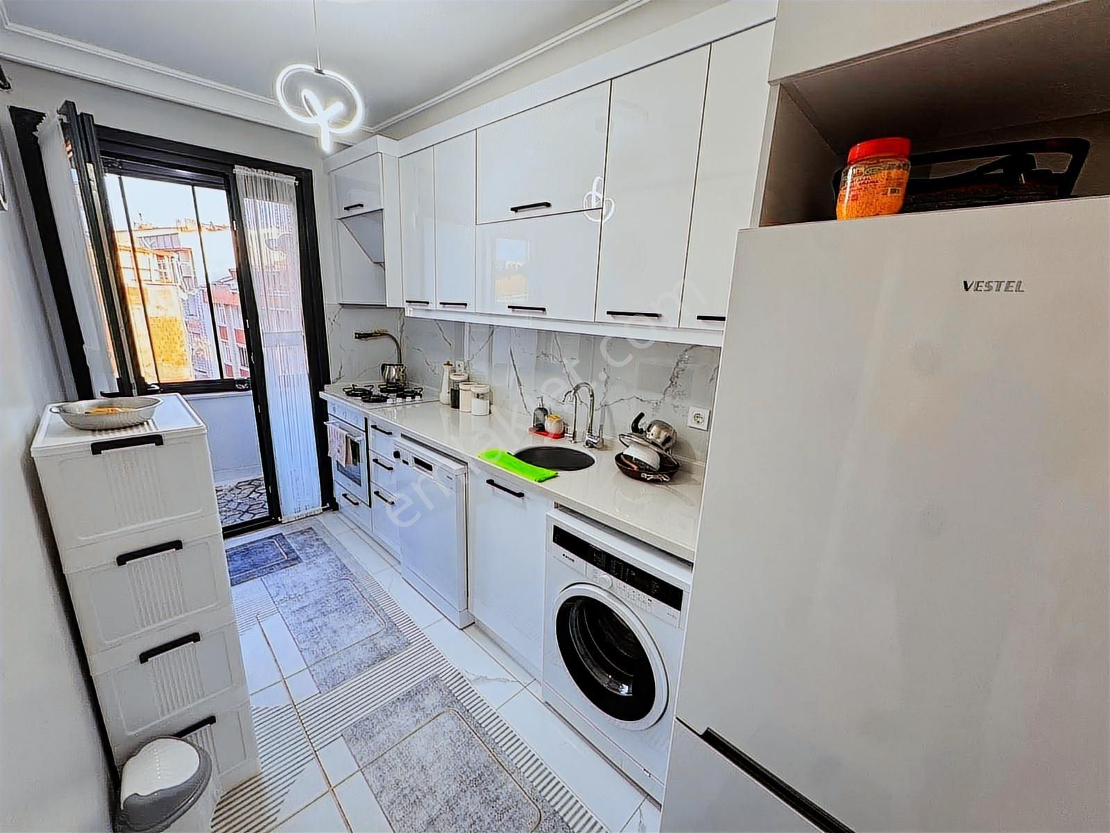 Üç Kardeşler'den Sultançiftliği Mah 2+1 90m² Satılık Lüx 4.kat - Görsel 8