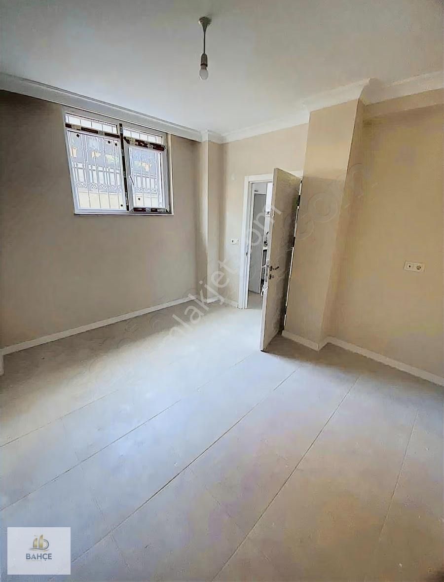 Yenimahallede Kiralık 1+1 Sıfır Bahçe Katı - Görsel 4