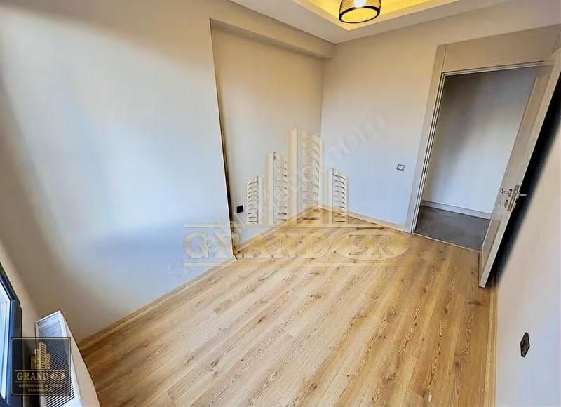 Mezitli Deniz Mah.2+1 Kiralık Daire Havuz,otopark,jenaratör - Görsel 17