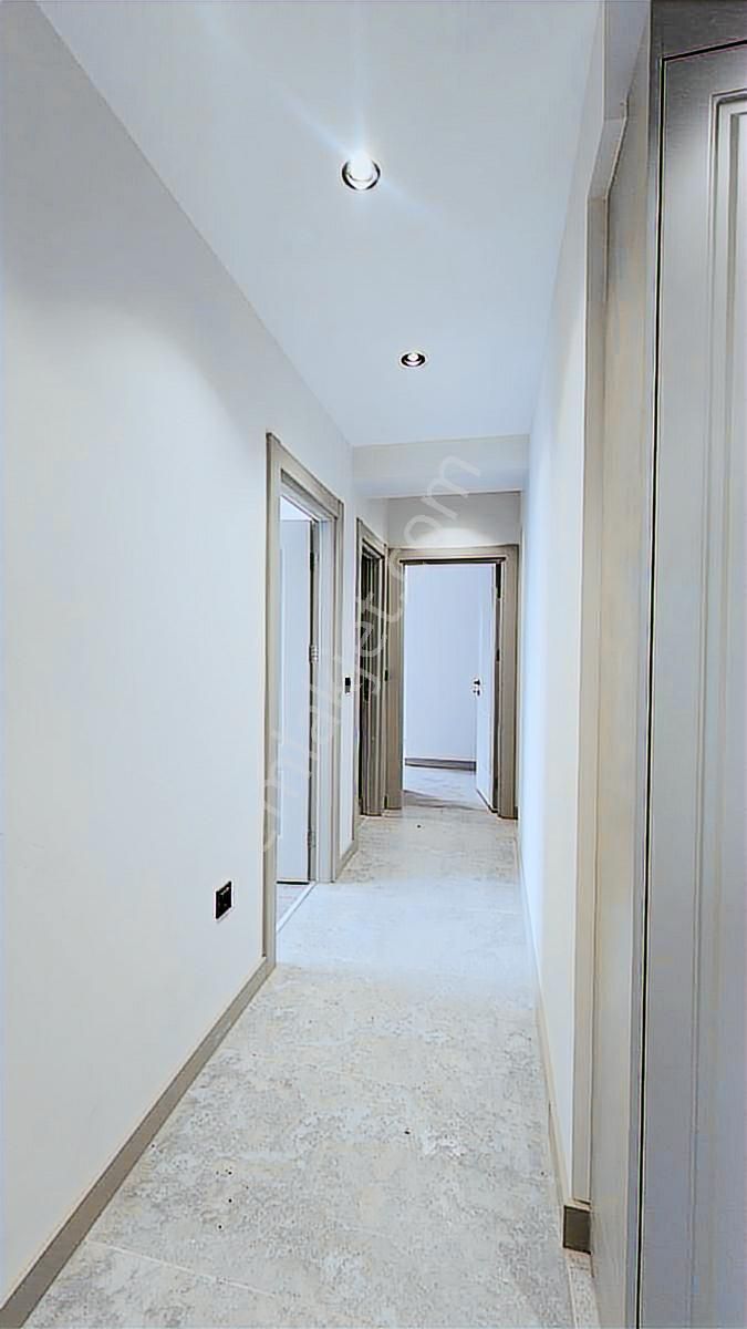 Sulyapıdan Site İçerisinde Meydana Yakın Sıfır Daire - Görsel 13