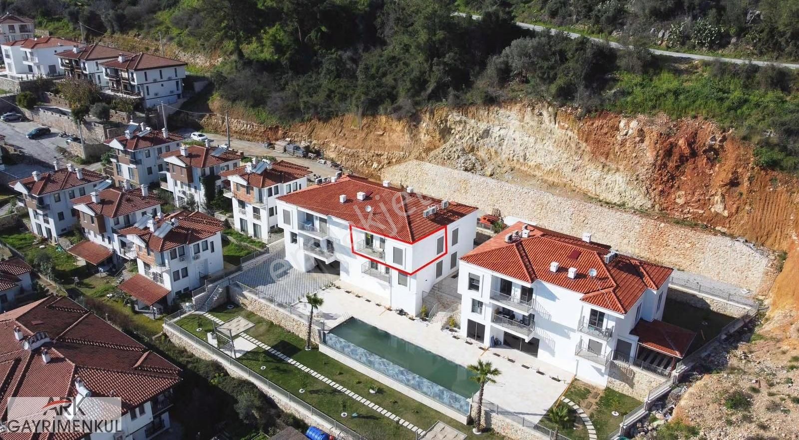 Gökova'da Site İçinde Havuzlu,saunalı Lüks 2+1 Loft Daire - Görsel 11