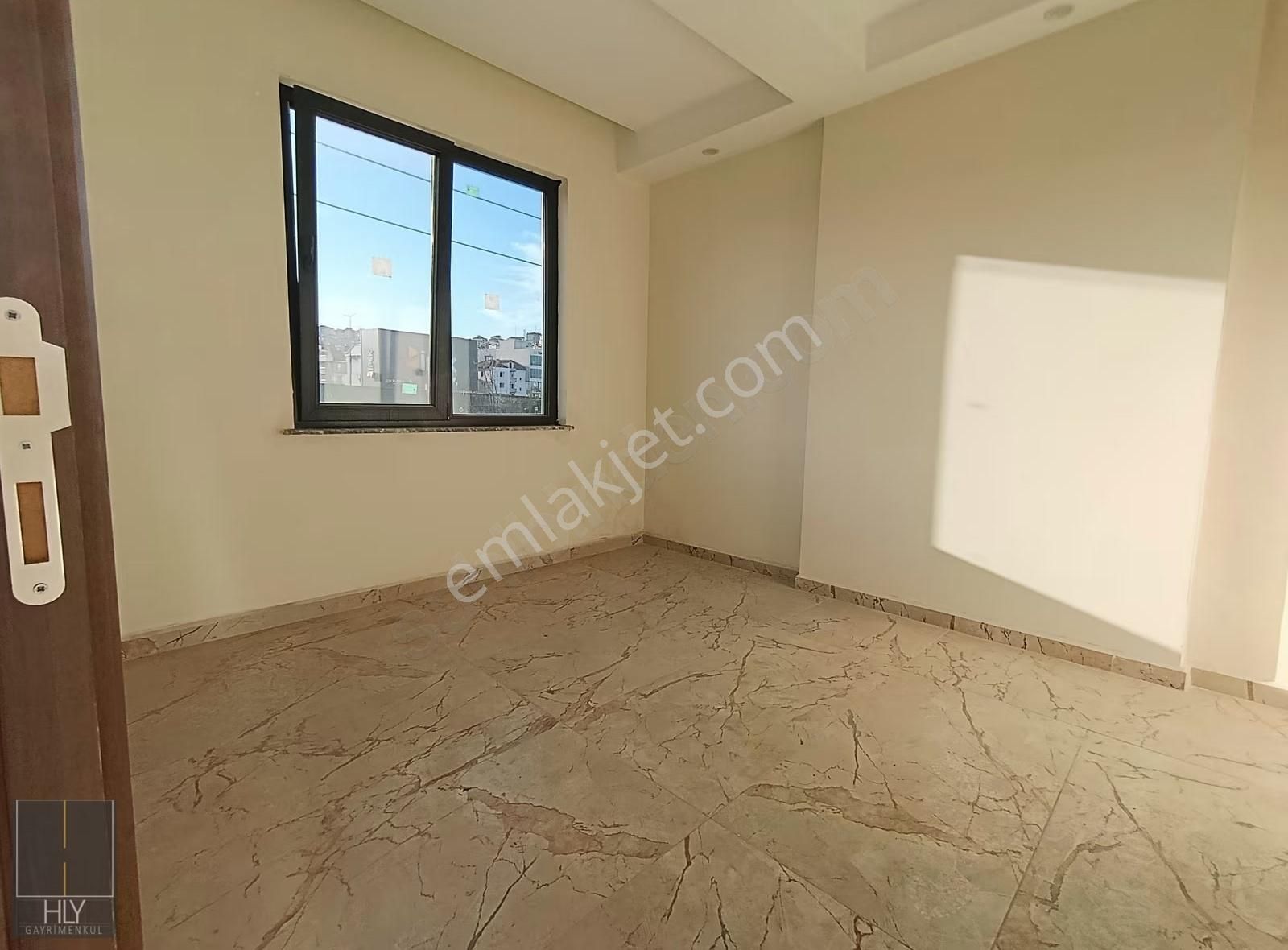 Hly Gayrimenkulden Plevne Mah.satılık 1+1 Sıfır Daire - Görsel 2