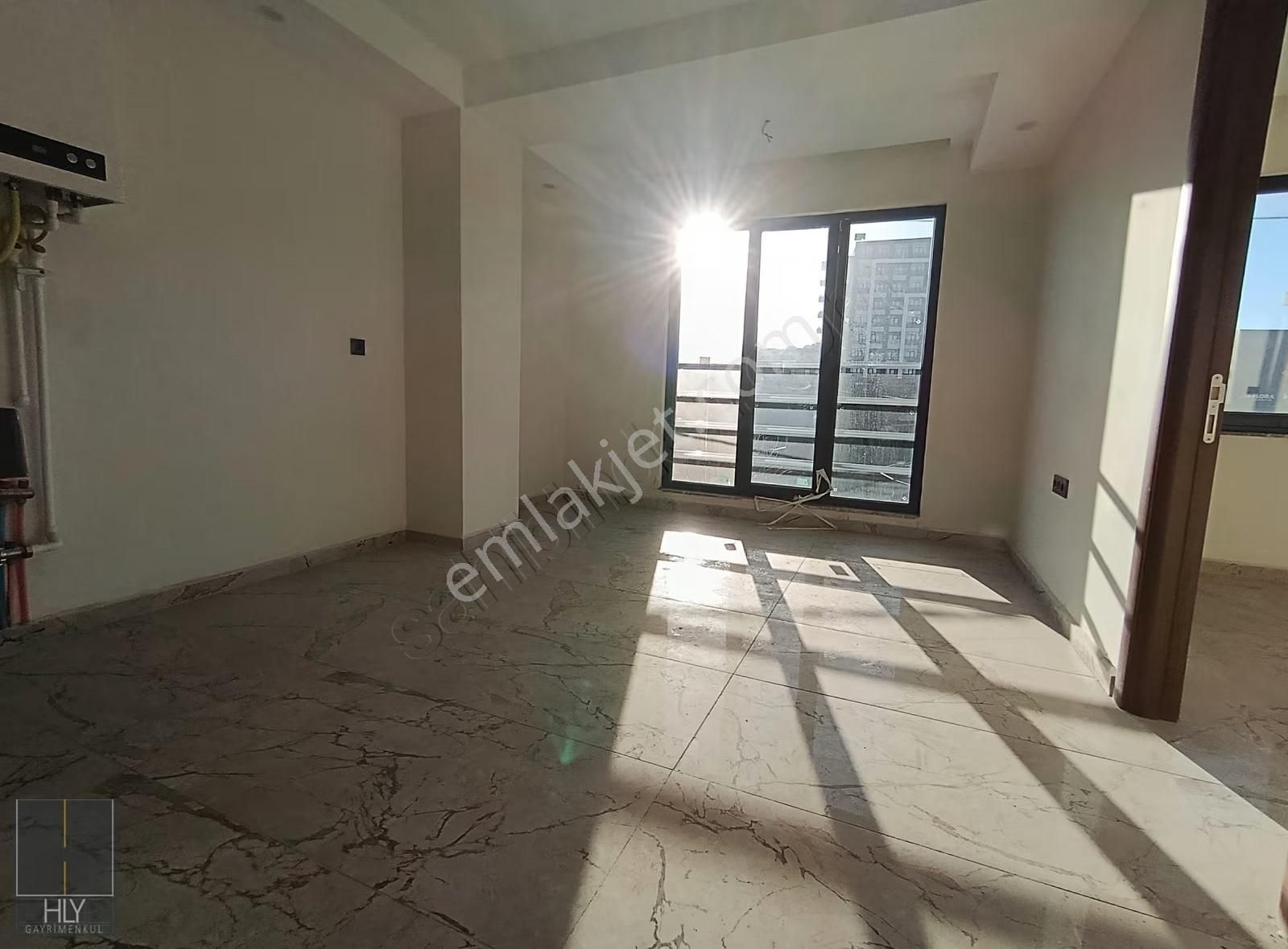 Hly Gayrimenkulden Plevne Mah.satılık 1+1 Sıfır Daire - Görsel 4