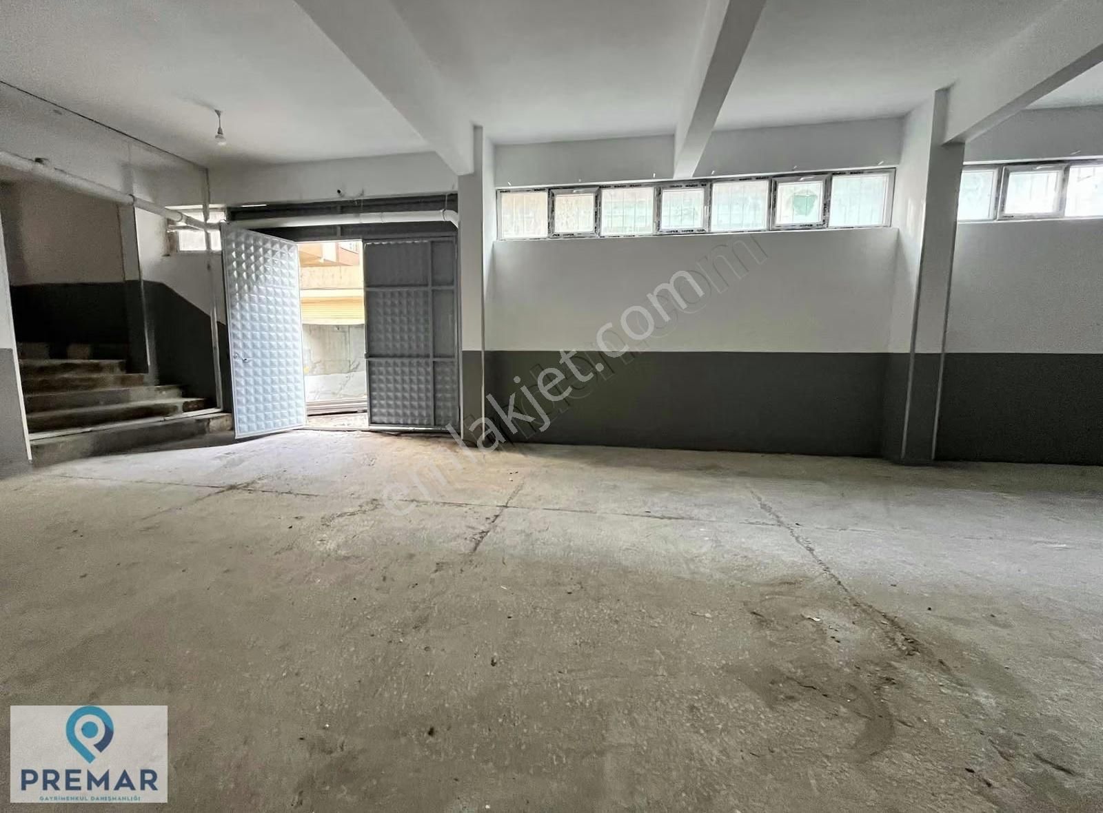 Yenibosna Merkez Beşyol'da Kiralık 585 M2 Net Depolu Dükkan - Görsel 21