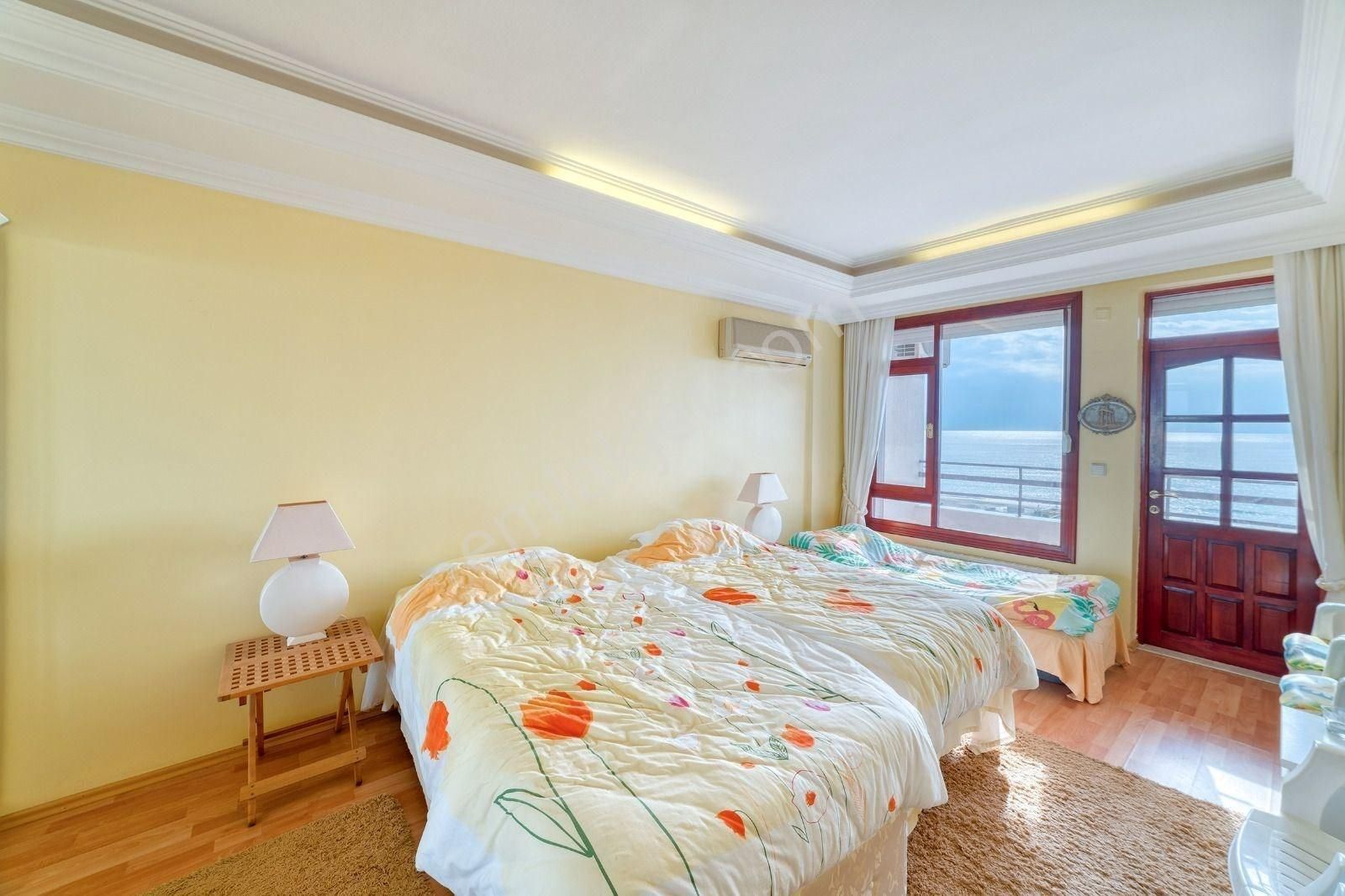 Alanya Oba'da Denize Sıfır Muhteşem Deniz Ve Kale Manzaralı Daire - Görsel 14