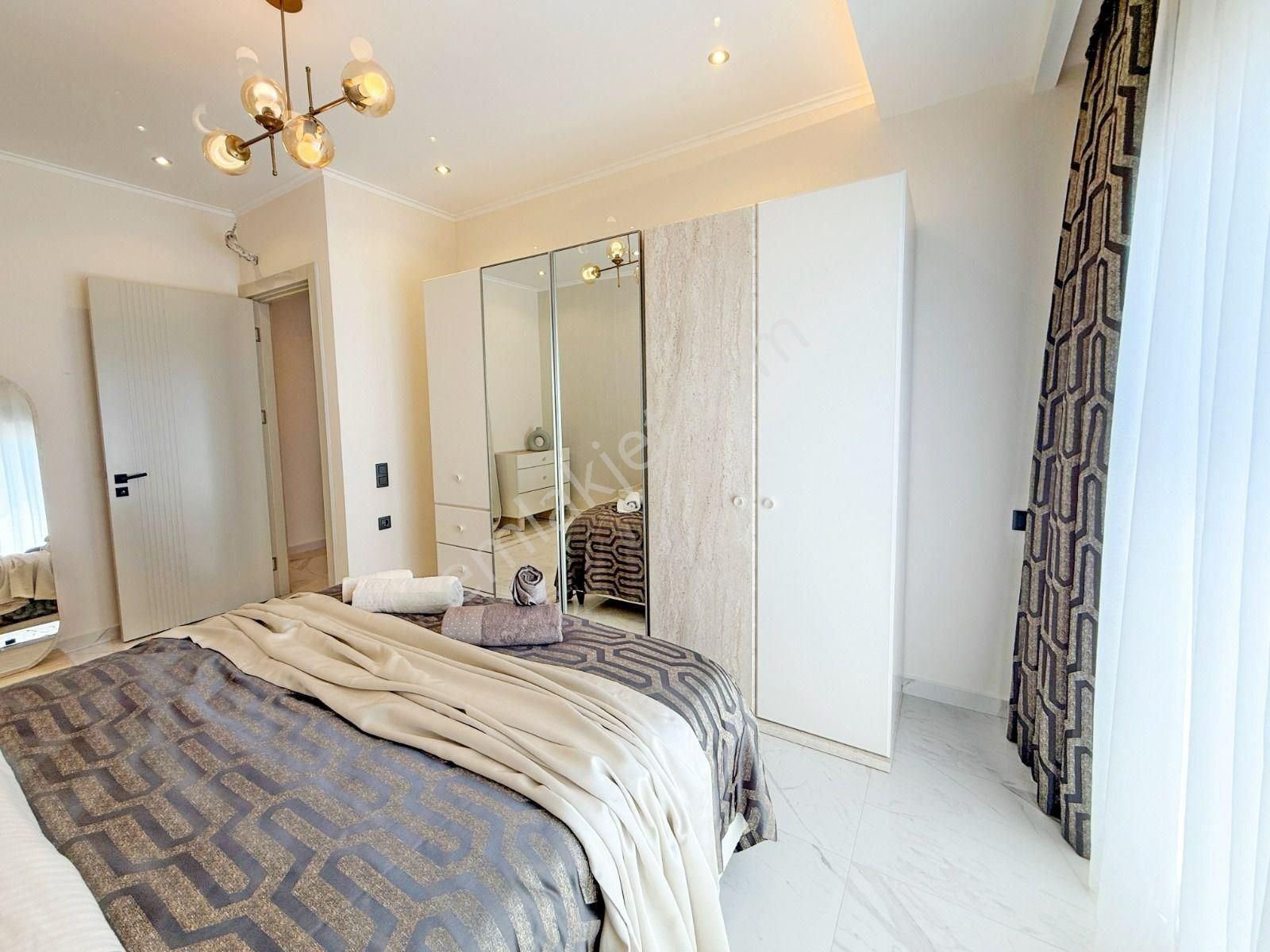 Alanya Demirtaş’ta 2+1 Eşyalı Lüks Daire Full Aktiviteli Site - Görsel 10