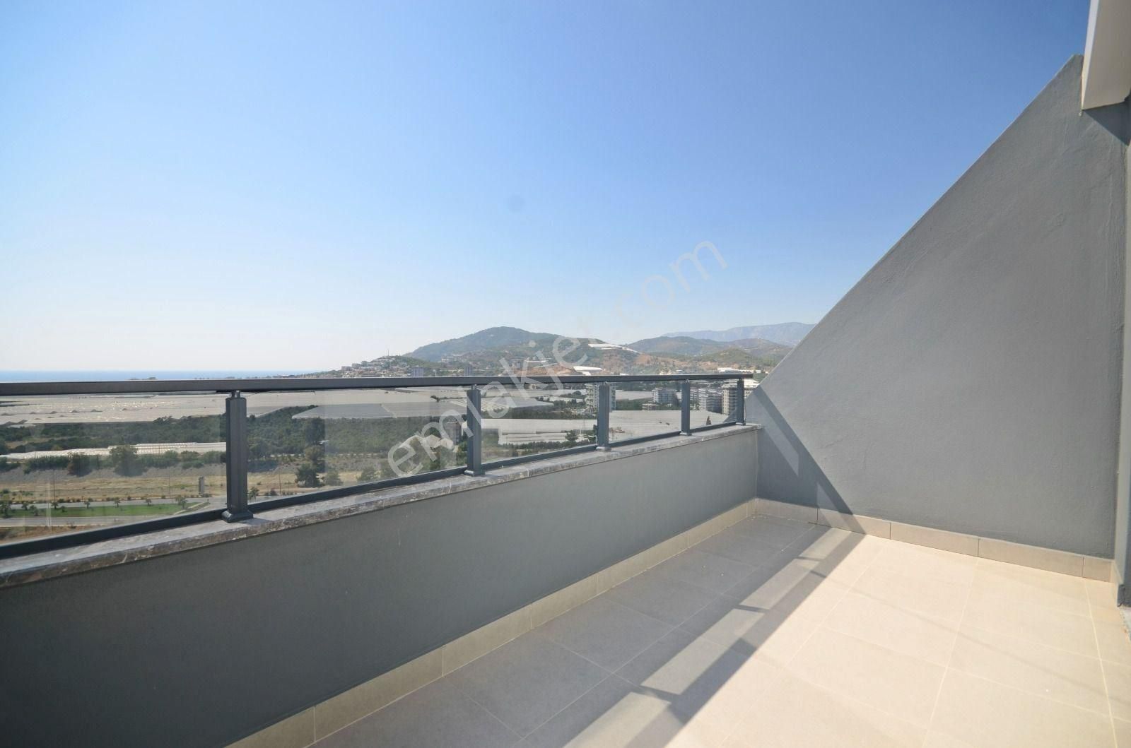 Alanya Demirtaş’ta 2+1 Eşyalı Lüks Daire Full Aktiviteli Site - Görsel 14