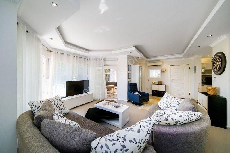 Alanya Hasbahçe Müstakil Havuzlu Lüks 4+1 Satılık Villa - Görsel 17