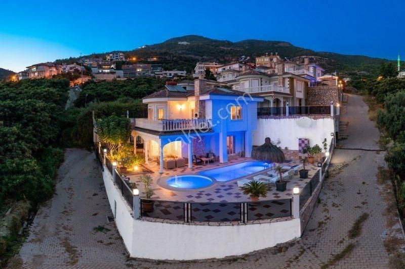 Alanya Hasbahçe Müstakil Havuzlu Lüks 4+1 Satılık Villa - Görsel 4