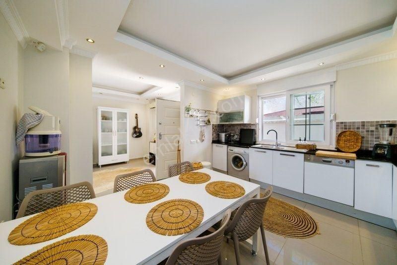 Alanya Hasbahçe Müstakil Havuzlu Lüks 4+1 Satılık Villa - Görsel 15