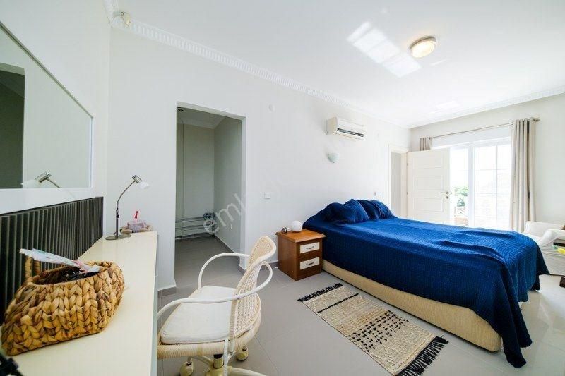 Alanya Hasbahçe Müstakil Havuzlu Lüks 4+1 Satılık Villa - Görsel 24
