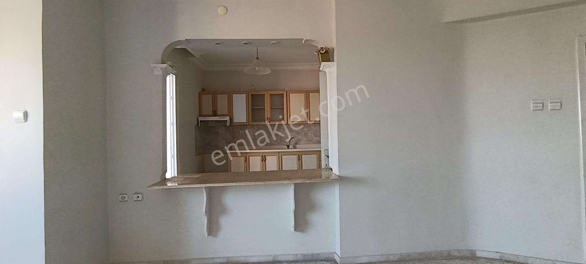 Erdemli / Tömük Mh. Havuzlu Site İçi Geniş Kullanım 2+1 Yazlık - Görsel 8