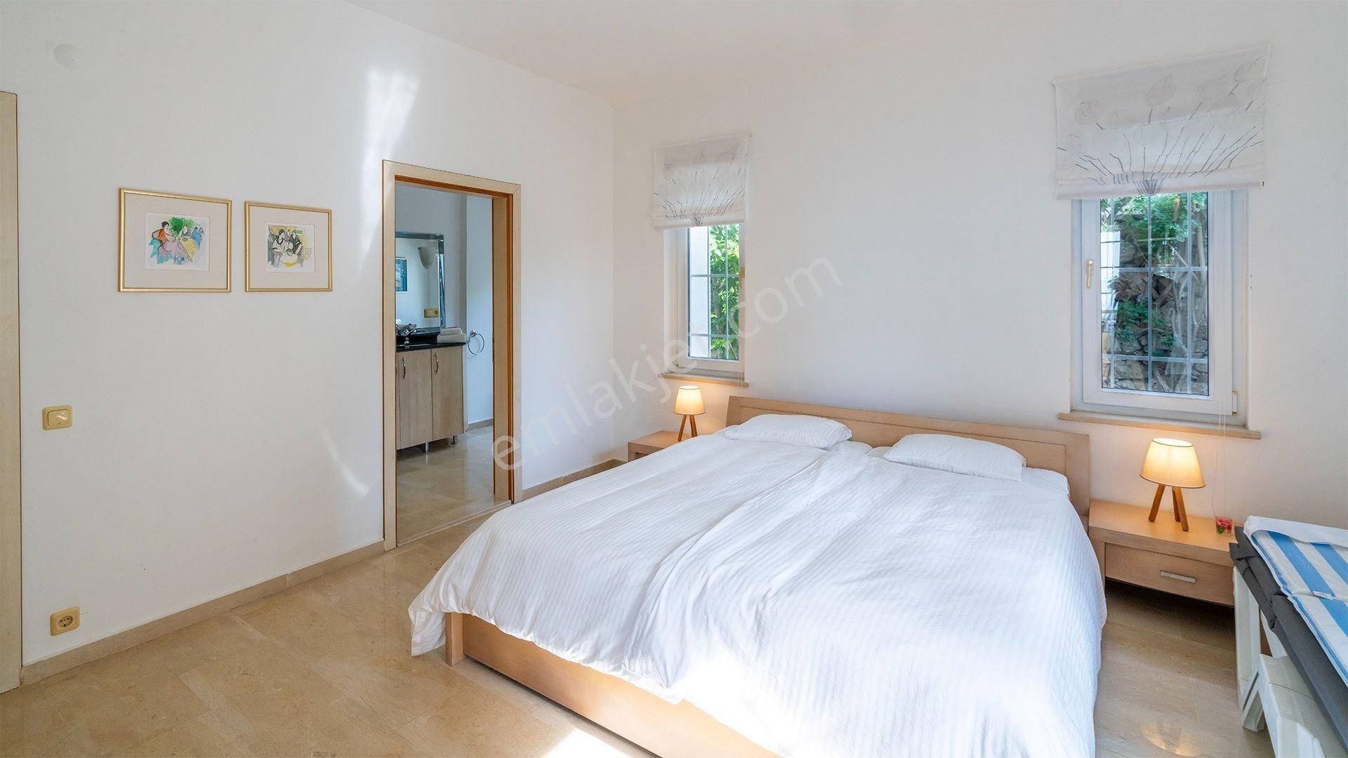 Alanya Bektaş 5+1 Özel Havuzlu Özel Bahçeli Muhteşem Villa - Görsel 19