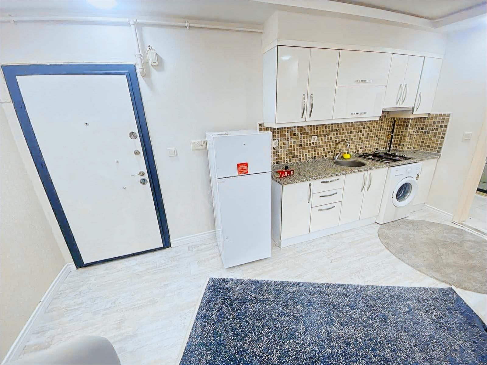 C21 Net'ten Çınar'da Cad.üzeri 1+1 Eşyalı Kiracılı Satılık Apart - Görsel 2