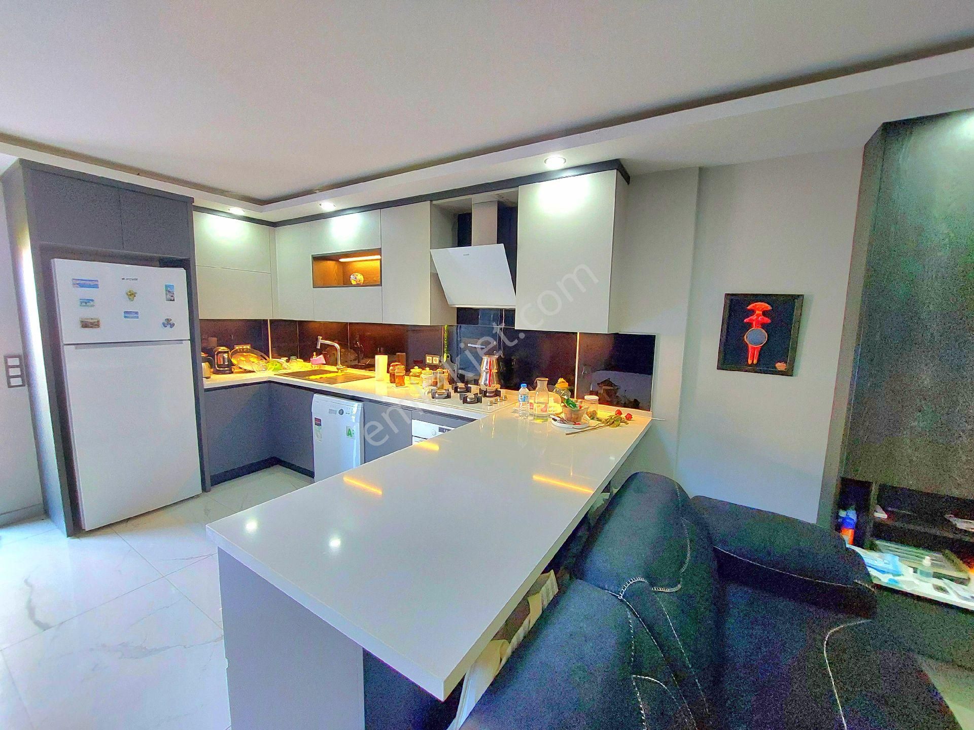 Ata Emlak'tan Plaja Yakın Havuzlu Sitede Geniş Bahçeli Otoparklı Villa - Görsel 20