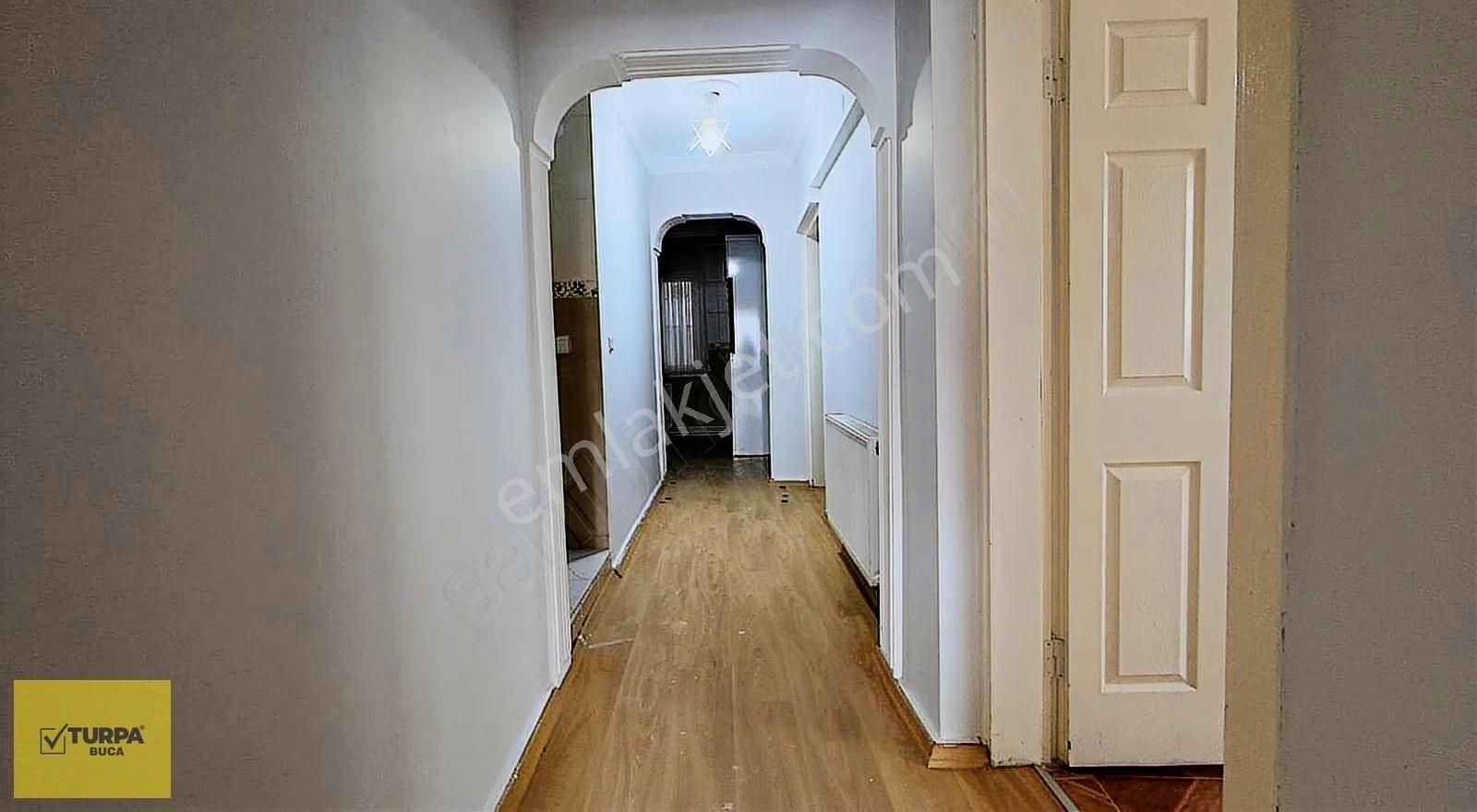 Turpa Buca'dan Geniş Bahçeli Doğalgazlı Otoban Yakını Daire - Görsel 13