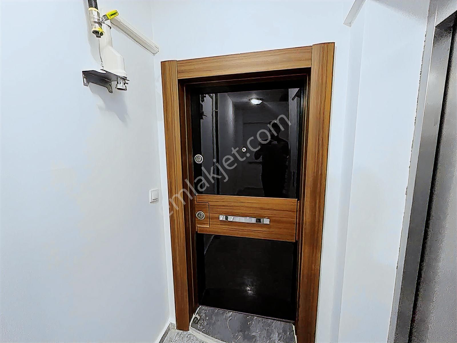 Century21 Işıltı'dan Kiralık Sıfır Arakat 2+1 Fırsat Daire - Görsel 2
