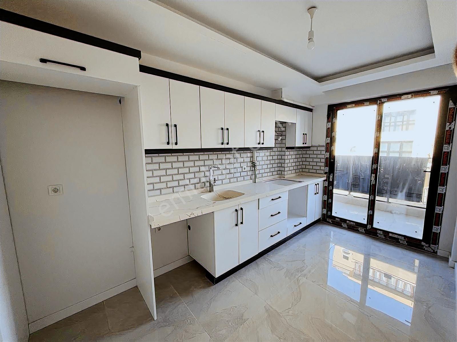 Century21 Işıltı'dan Kiralık Sıfır Arakat 2+1 Fırsat Daire - Görsel 5