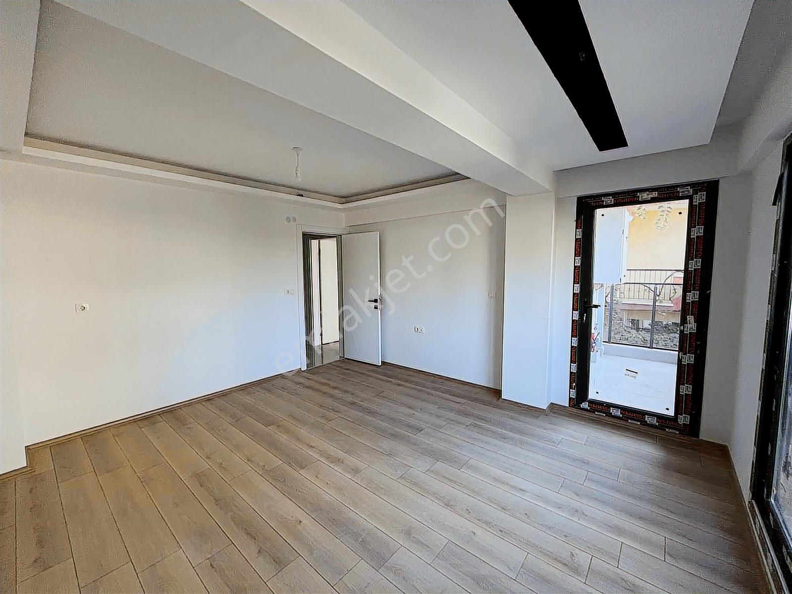 Century21 Işıltı'dan Kiralık Sıfır Arakat 2+1 Fırsat Daire - Görsel 3