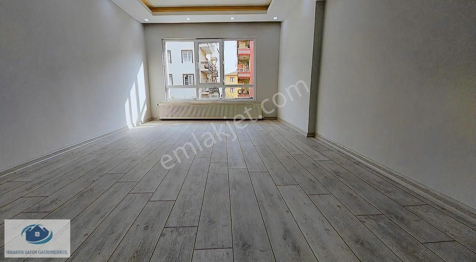 Ankara Etimesgut Merkezde Satılık 3+1 Full Yapılı Ara Kat Daire - Görsel 2