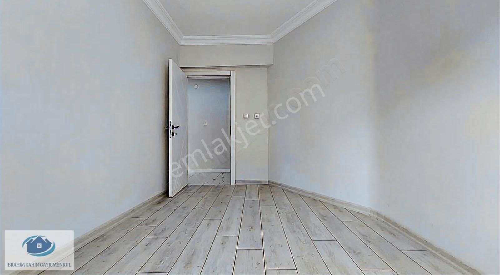 Ankara Etimesgut Merkezde Satılık 3+1 Full Yapılı Ara Kat Daire - Görsel 22