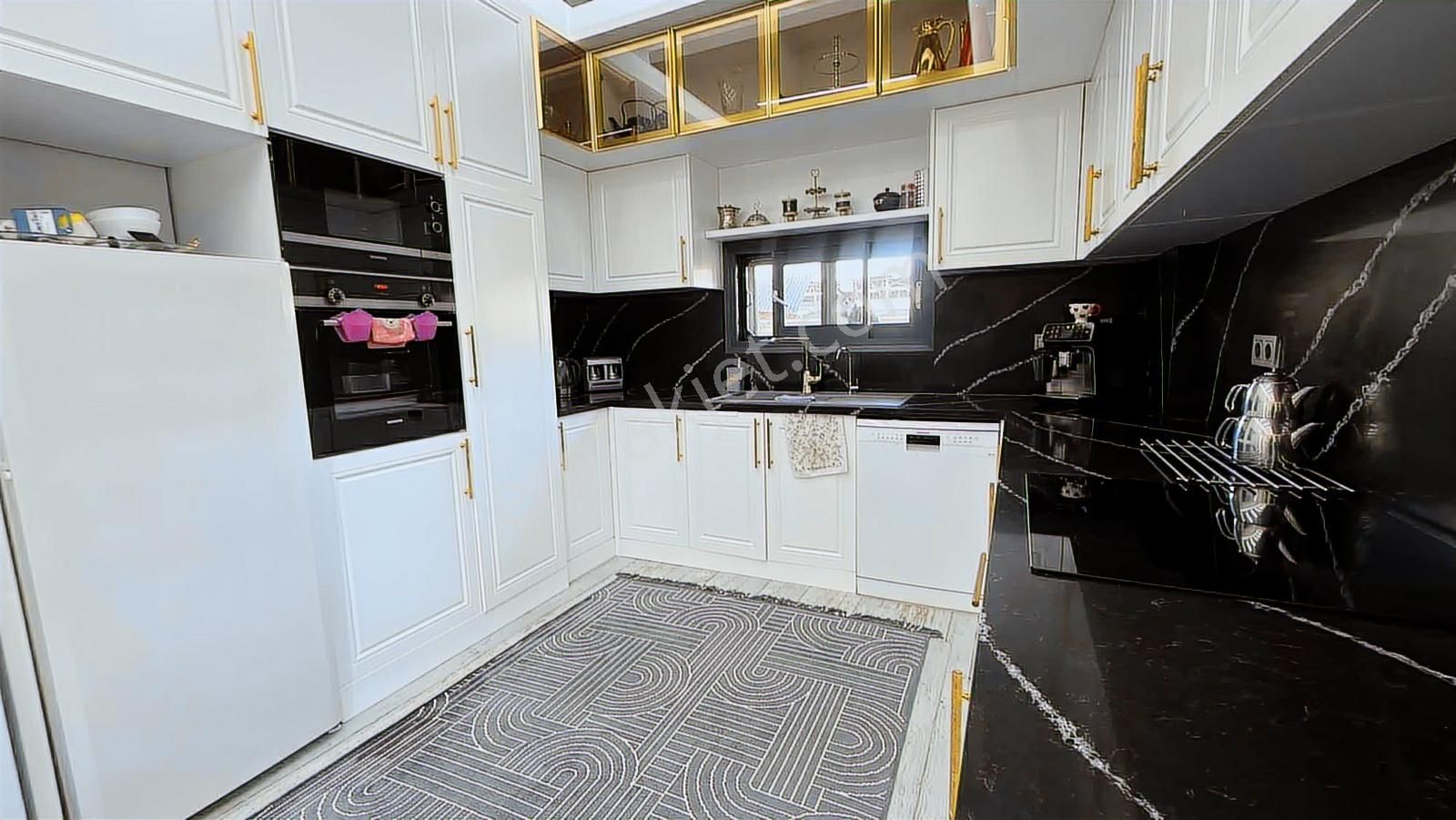 Menemen Günerlide Satılık Villa Tam Müstakil Havuzlu Otoparklı - Görsel 33