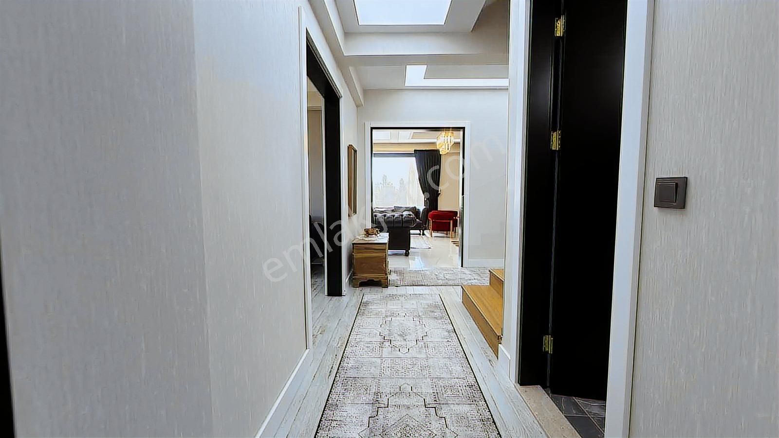 Menemen Günerlide Satılık Villa Tam Müstakil Havuzlu Otoparklı - Görsel 32