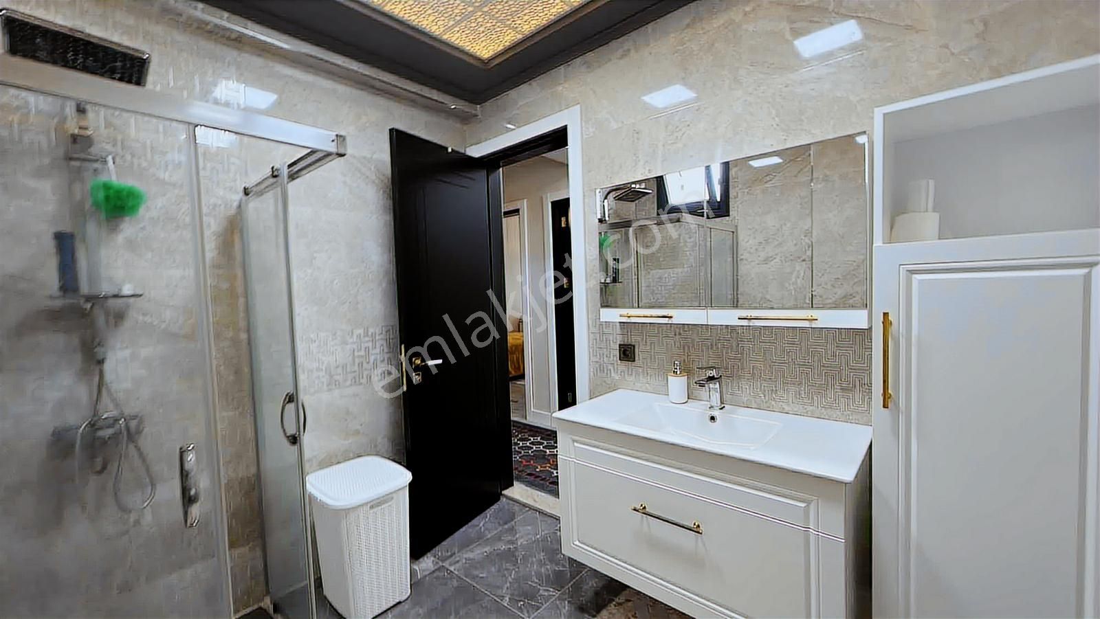 Menemen Günerlide Satılık Villa Tam Müstakil Havuzlu Otoparklı - Görsel 15