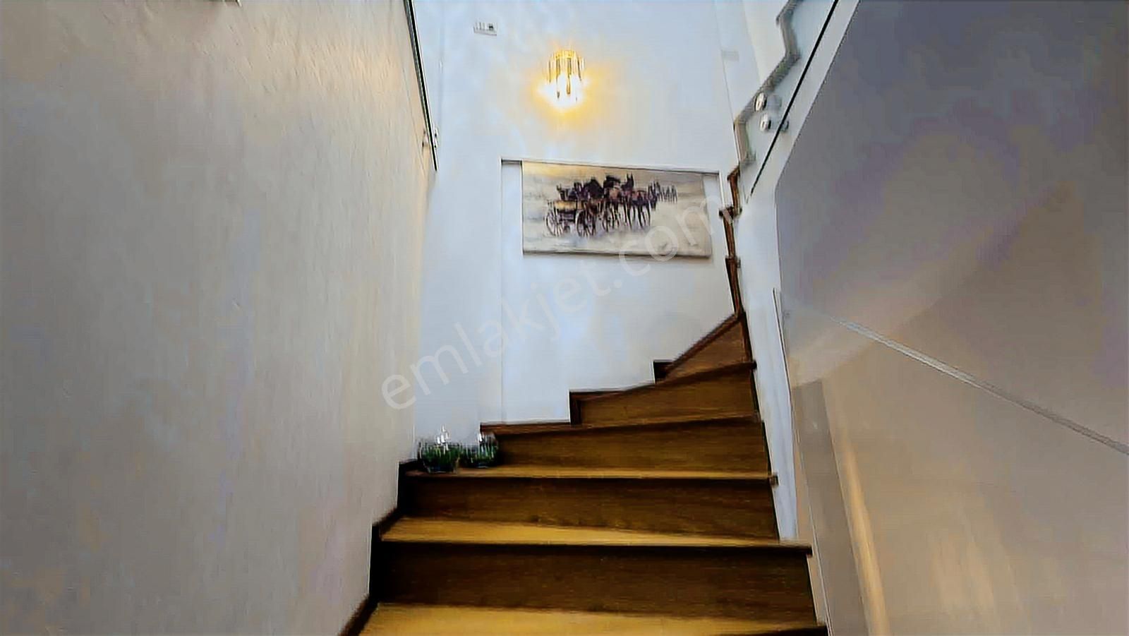 Menemen Günerlide Satılık Villa Tam Müstakil Havuzlu Otoparklı - Görsel 6