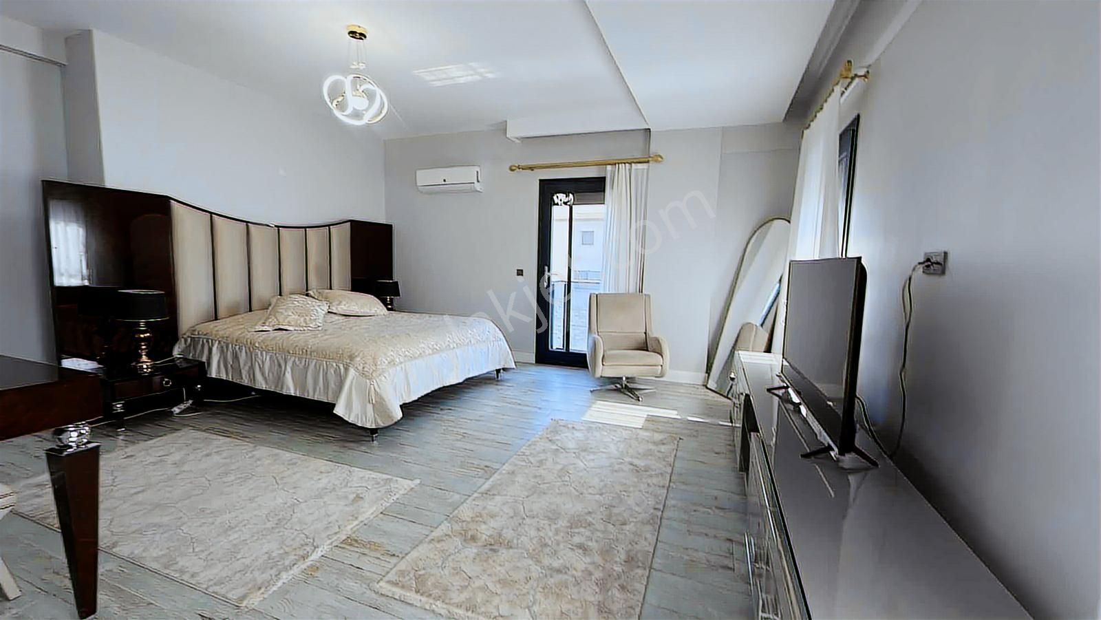 Menemen Günerlide Satılık Villa Tam Müstakil Havuzlu Otoparklı - Görsel 14