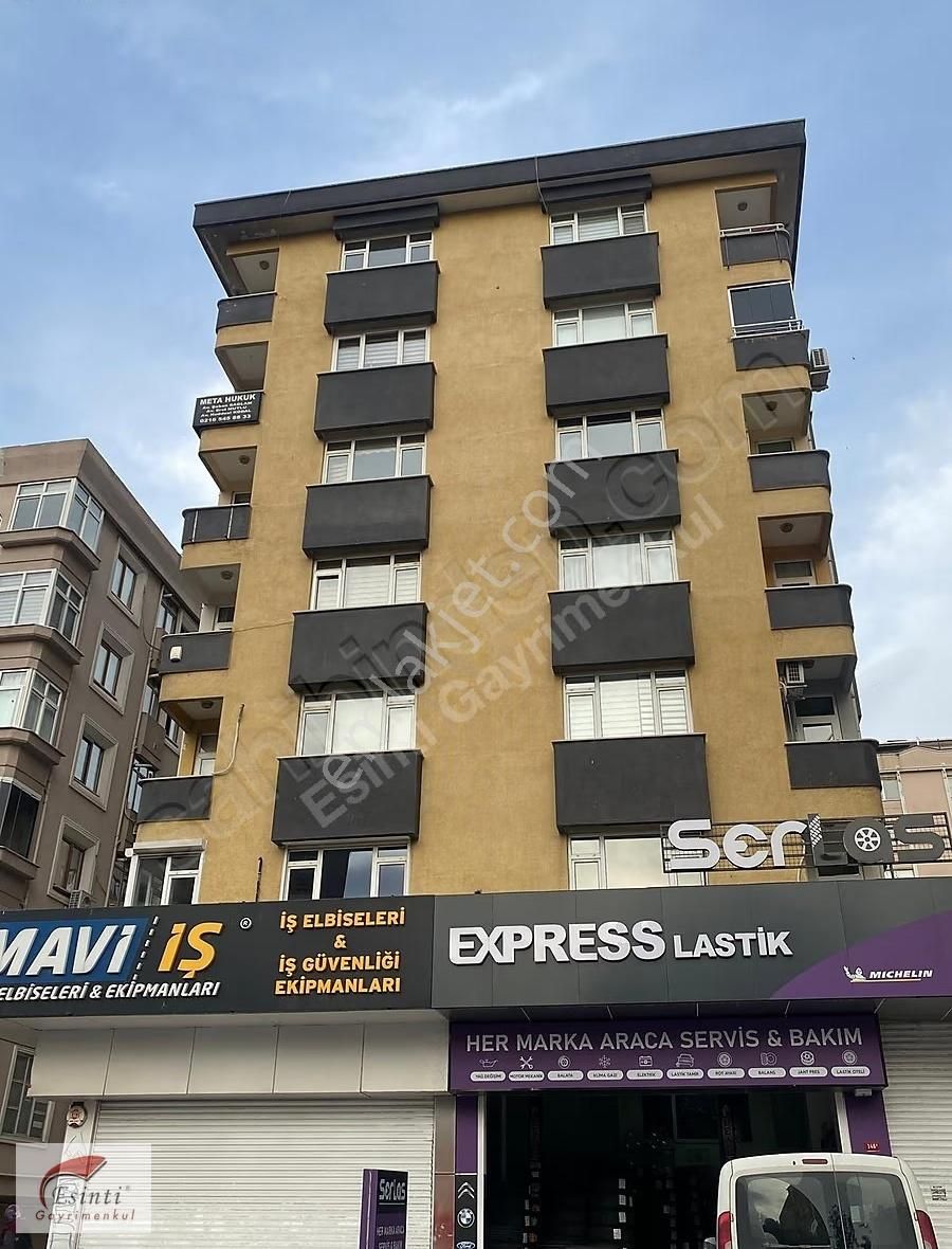 Maltepe Atatürk Cd Üzeri, E5 Ve Metroya Çok Yakın 3+1 Daire - Görsel 13